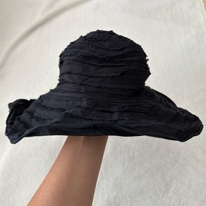 Black cotton hat